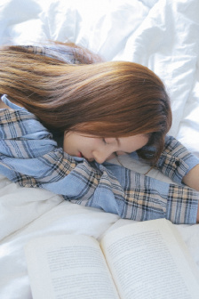 农民伯伯乡下妹高清无删版